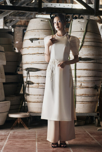 Áo dài Tuyết Mai