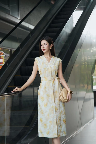 Flora Wrap - Đầm lụa họa tiết