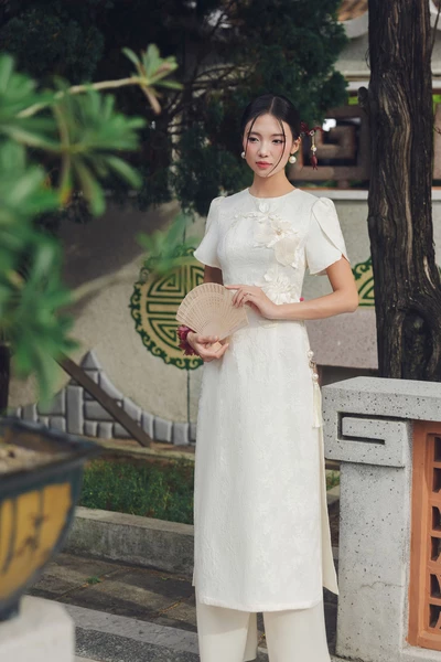 Áo dài Nguyệt Hoa