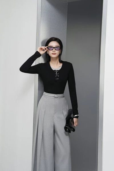 Áo thun dài tay Basic Chic