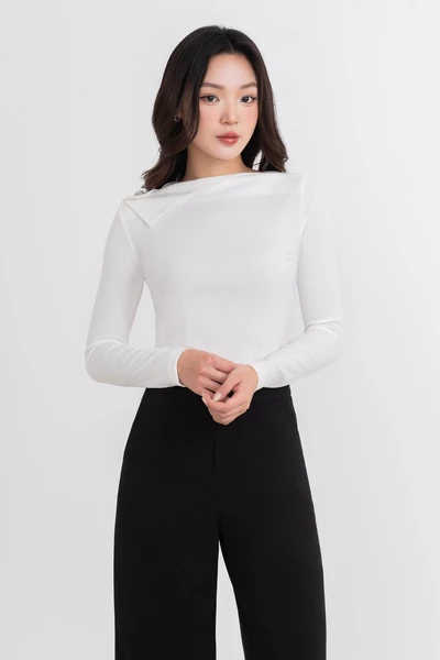 Áo thun ôm cổ kiểu