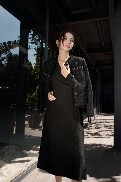 Áo khoác Tweed đính đá