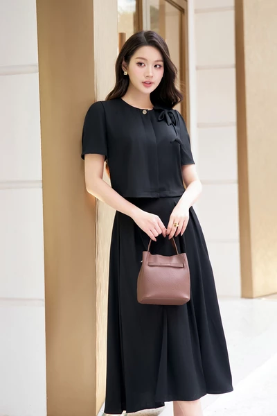 Chân váy xếp ly dài Soft Flow