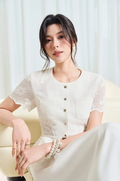 Áo Peplum Ivory Lace