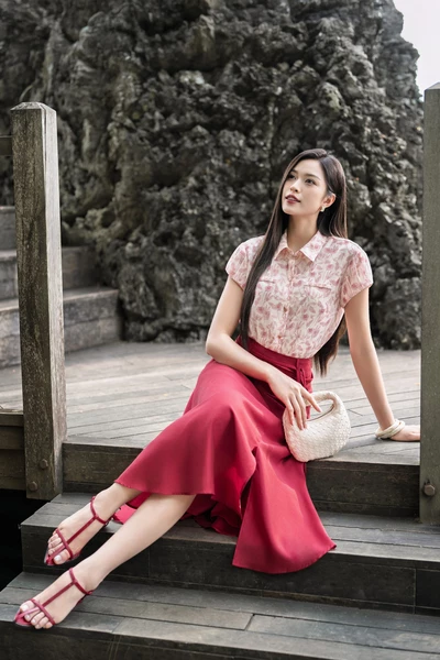 Chân váy Crimson Flow