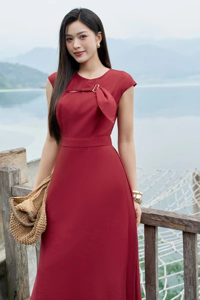 Đầm midi Maroon Muse